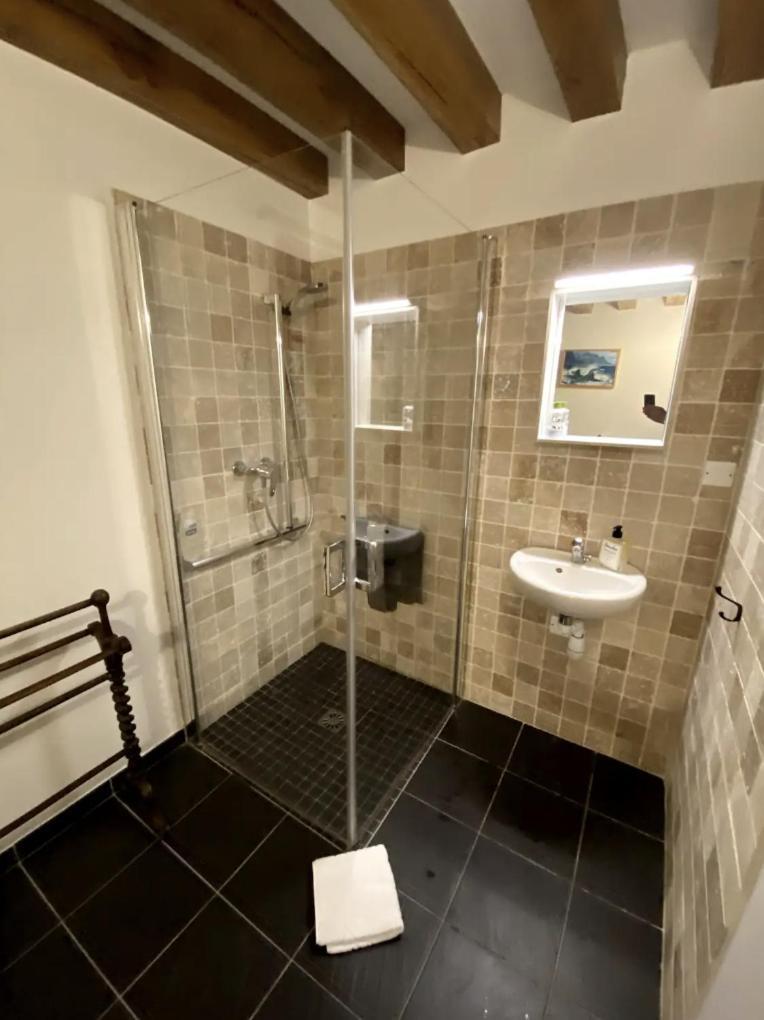 Picturesque De 4 Chambres, Pays D'auge